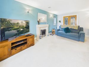 LOUNGE- click for photo gallery